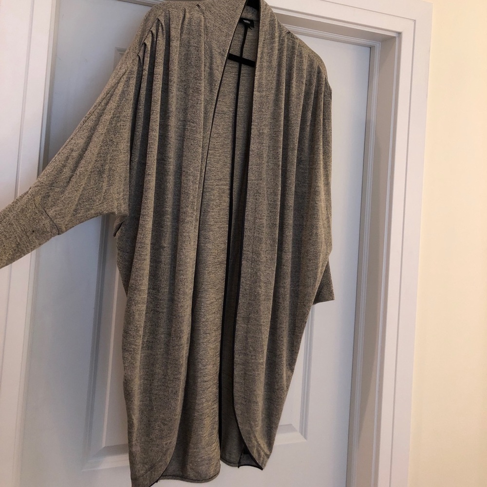 Comfy open-front Sweater. Size XS